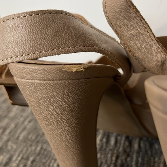 LC Lauren Conrad Heels Size 6.5 - Picture 7 of 9